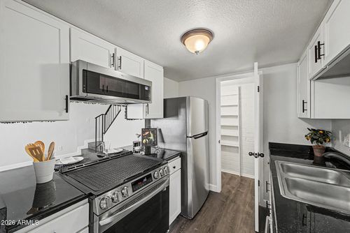 177-600 S Dobson Rd, Mesa, AZ, 85202-1811 | Card Image