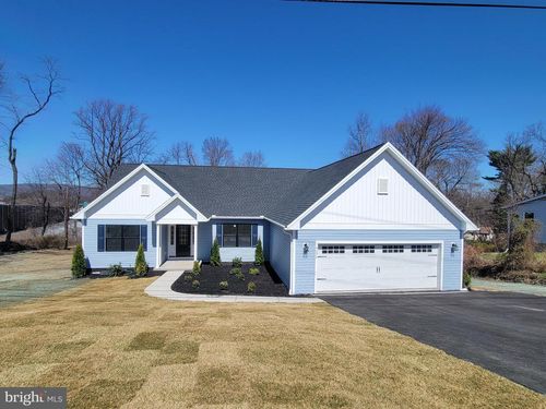 4092 Ridgeview Rd, HARRISBURG, PA, 17112-2821 | Card Image