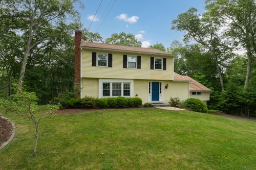 19 W Hills Rd, Ivoryton, CT, 06442-1021 | Card Image