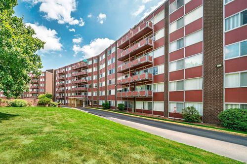apt-617-1320 Berlin Tpke, Wethersfield, CT, 06109-7001 | Card Image
