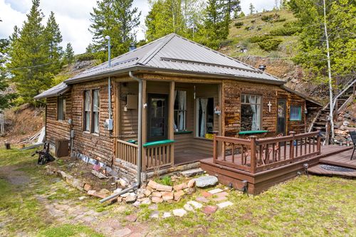 405 N Forest Street, Neihart, MT, 59465 | Card Image