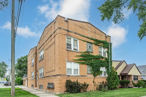 646 23rd Ave, Bellwood, IL, 60104-1924 | Card Image
