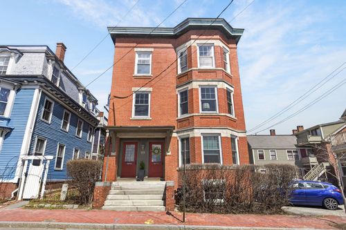 7-135 Brackett Street, Portland, ME, 04102 | Card Image