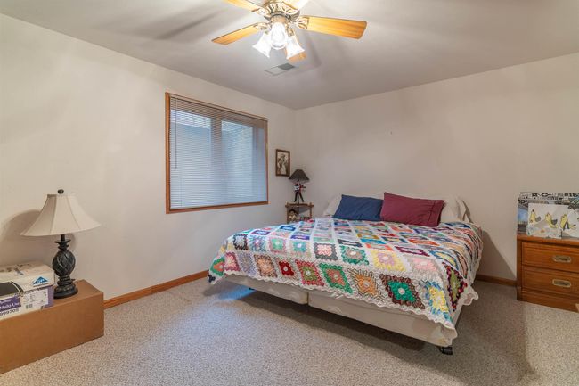 2912 W 4 Th St, Condo with 3 bedrooms, 2 bathrooms and null parking in Cedar Falls IA | Image 25
