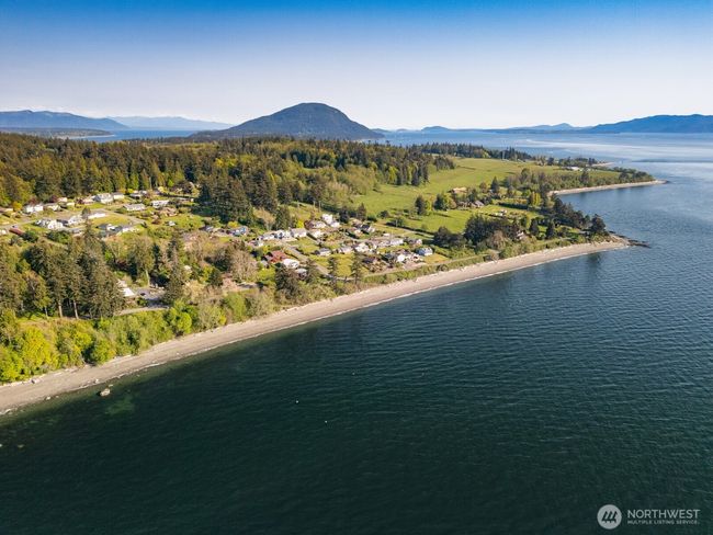 2579 W Shore Drive, House other with 8 bedrooms, 11 bathrooms and null parking in Lummi Island WA | Image 35