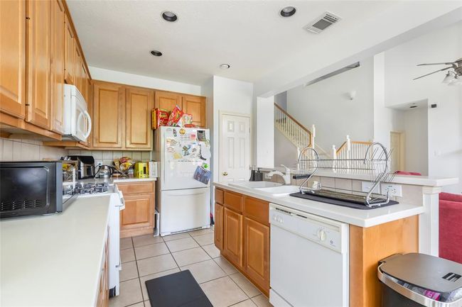 25603 Myrtle Spgs, House other with 4 bedrooms, 3 bathrooms and 2 parking in Spring TX | Image 13