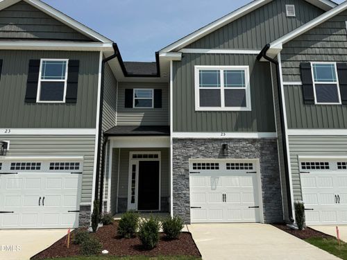 25 Joyner Park Dr, Rocky Mount, NC, 27803-1365 | Card Image