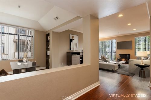 201-2559 Plaza Del Amo, Torrance, CA, 90503 | Card Image