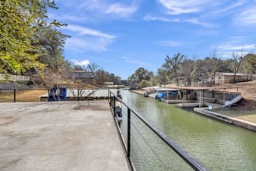 345 County Road 136c, Kingsland, TX, 78639-3764 | Card Image