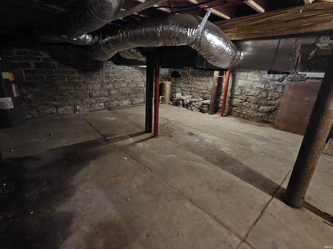 27 S Commercial St, Home with 1 bedrooms, 1 bathrooms and null parking in Worthington IN | Image 18