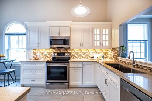 c3-1655 Nash Rd, Courtice, ON, L1E1S8 | Card Image