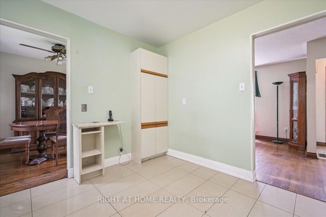 12 Eldon Crt, House other with 3 bedrooms, 2 bathrooms and 4 parking in Brampton ON | Image 16