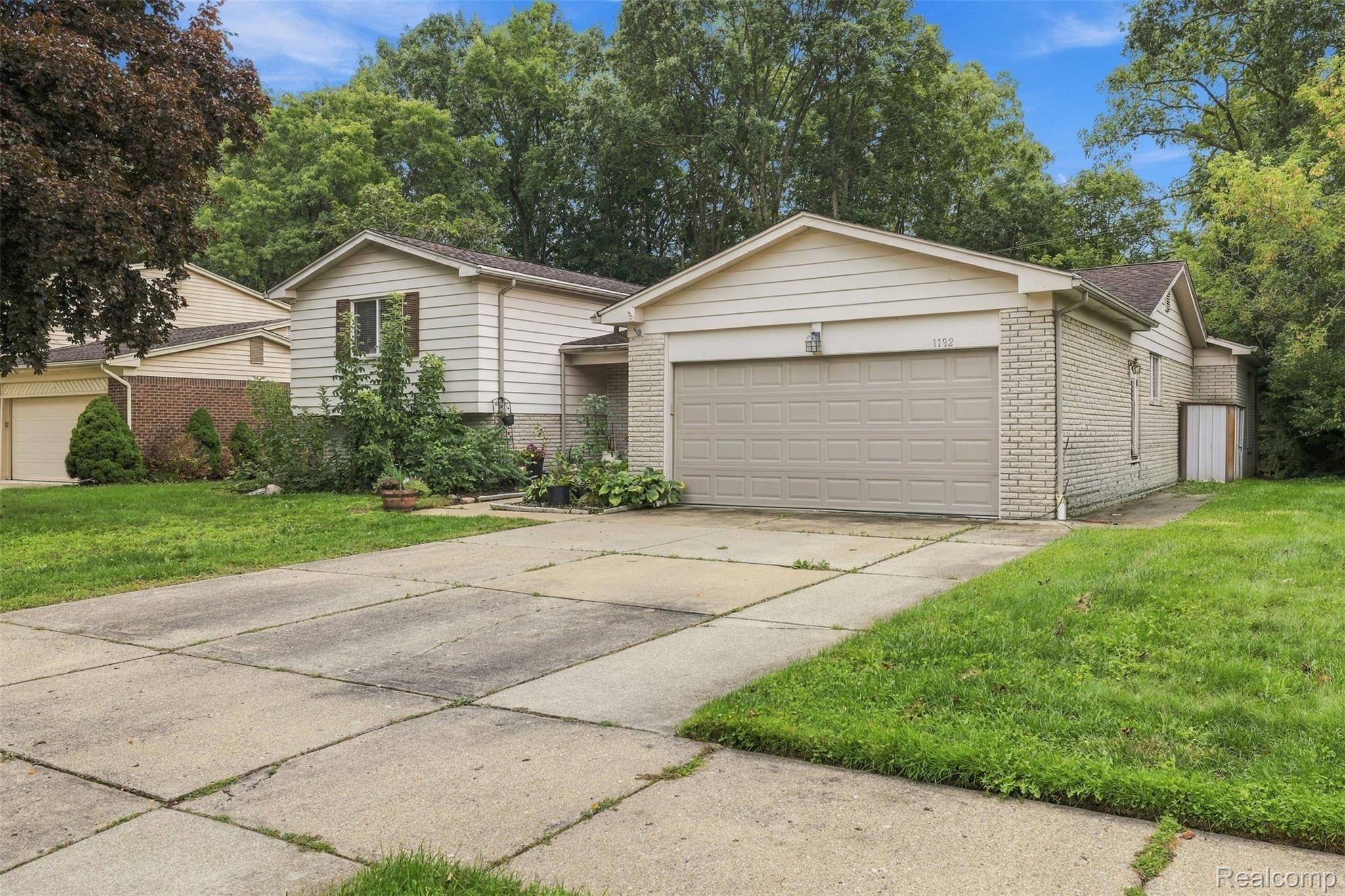 Residential Lease in Troy