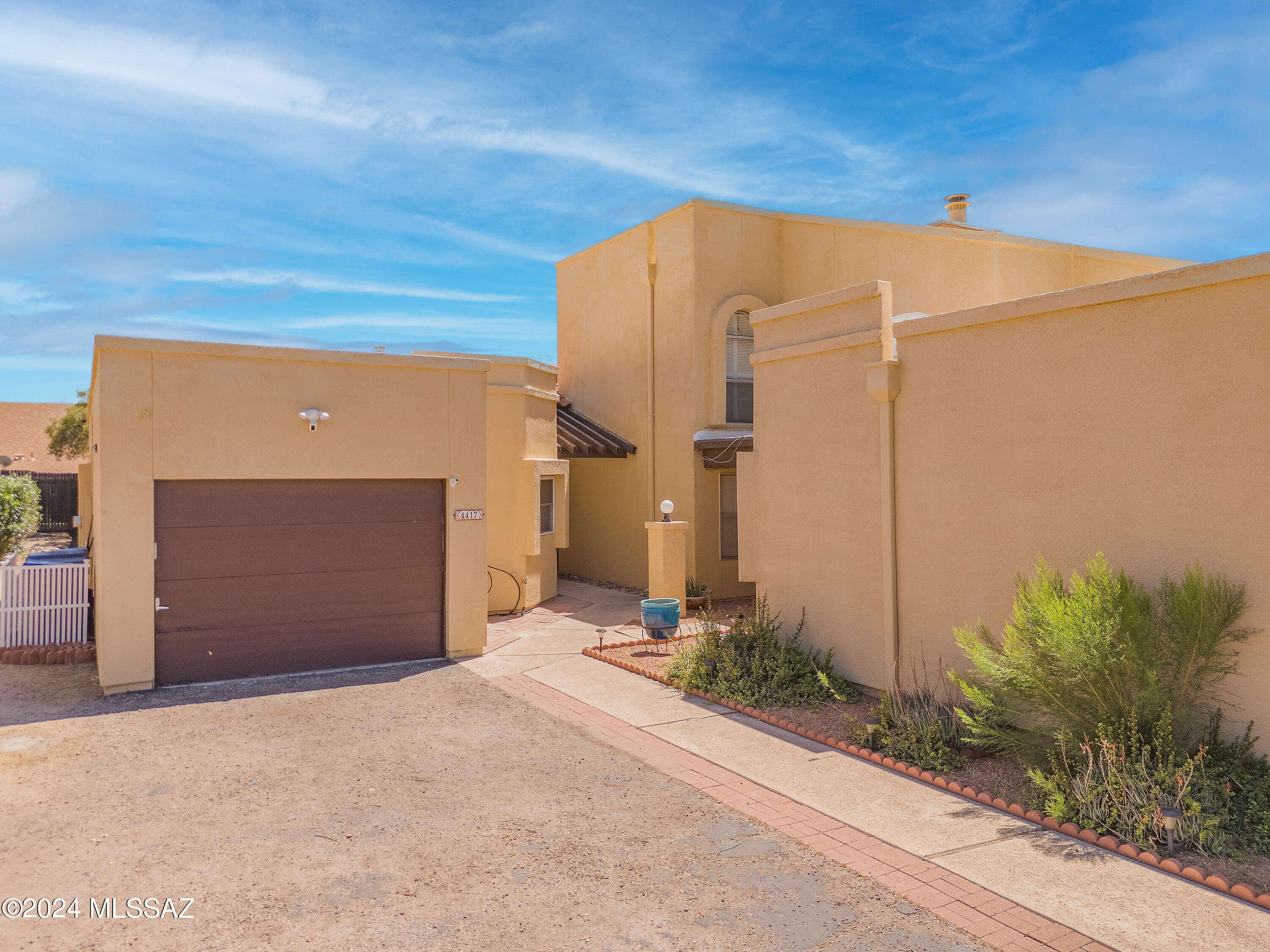 Pyracantha Dr, Tucson, AZ 85741