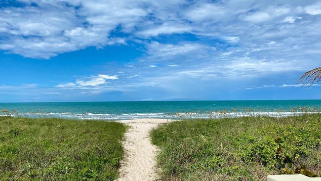 APT-504 - 5059 N Highway A1a, Condo with 2 bedrooms, 2 bathrooms and null parking in Hutchinson Island FL | Image 61