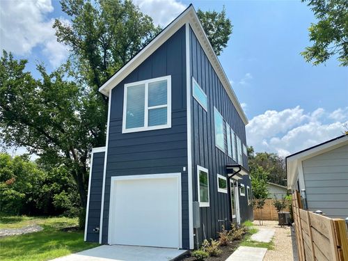 b-2500 Sweeney Ln, Austin, TX, 78723-3534 | Card Image