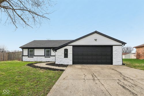 5537 Char Dr, Indianapolis, IN, 46221-3709 | Card Image