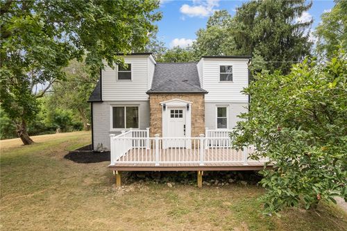 580 New York Ave, Rochester, PA, 15074-1632 | Card Image