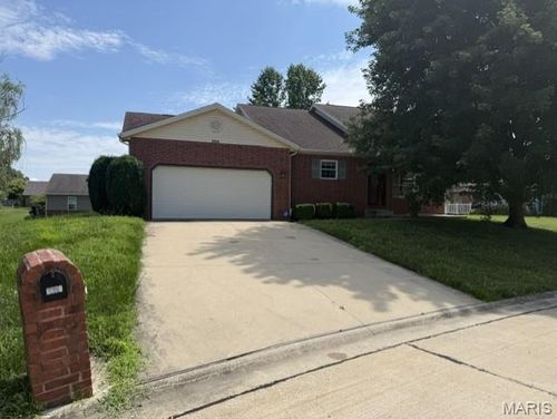 2254 Wellington Dr, Shiloh, IL, 62221-5111 | Card Image