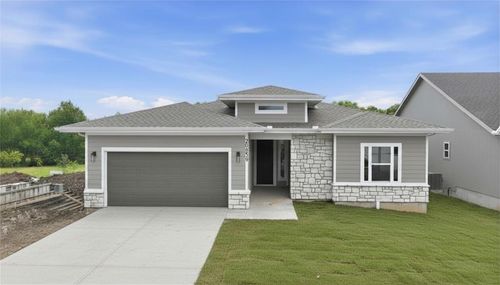 20659 Skyview Ln, Spring Hill, KS, 66083-7606 | Card Image