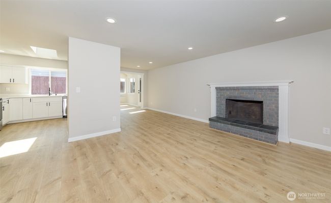 9621 1 St Ave Se, House other with 3 bedrooms, 2 bathrooms and 2 parking in Everett WA | Image 10