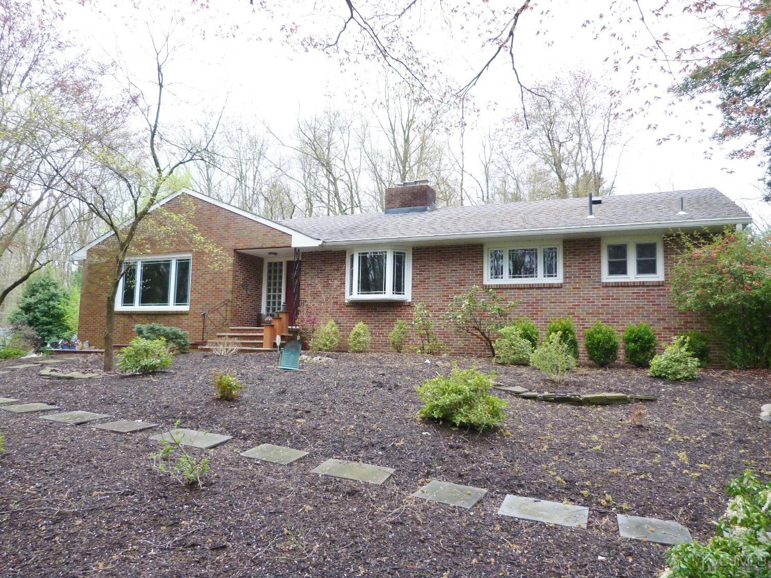 Henry St, East Brunswick, NJ 08816