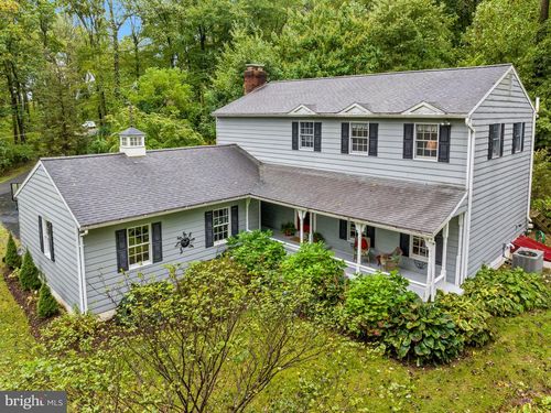 2463 Jones Rd, POTTSTOWN, PA, 19465-8837 | Card Image