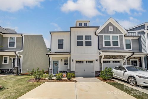 2032 Crooked Oak Ln, York, SC, 29745-9750 | Card Image