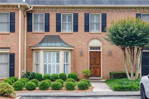 290 Windsor Pkwy, Sandy Springs, GA, 30342-2780 | Card Image