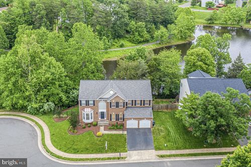 5223 Daybreak Ln, WOODBRIDGE, VA, 22193-5851 | Card Image
