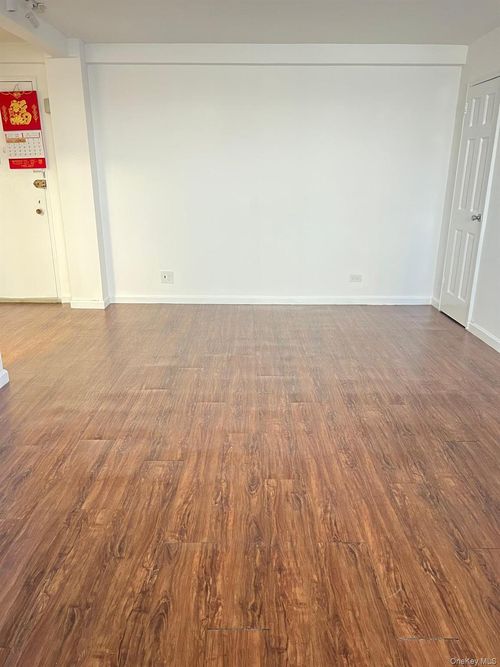 6x-50 Bayard St, New York, NY, 10013 | Card Image
