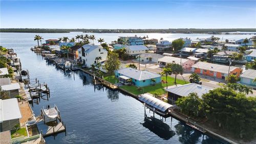 2758 Bruce St, MATLACHA, FL, 33993-9745 | Card Image