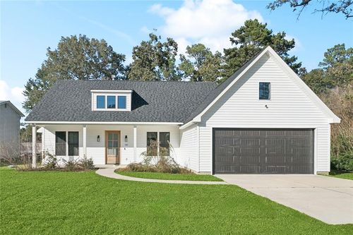 46 Mary St, Madisonville, LA, 70447-9738 | Card Image