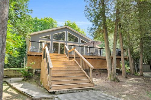 357 Clear Lake Lane 11, Maberly, ON, K0H2B0 | Card Image