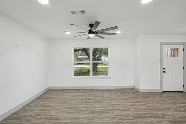 112 Gordon Dr, House other with 4 bedrooms, 2 bathrooms and null parking in Azle TX | Image 15