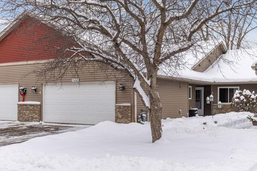 7095 Ivy Ridge Ln, Circle Pines, MN, 55014-2702 | Card Image
