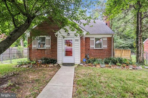 1505 Drexel St, TAKOMA PARK, MD, 20912-7032 | Card Image