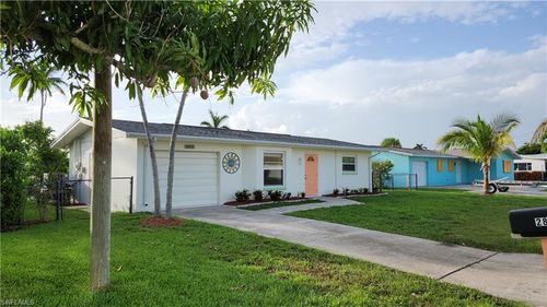2822 Bruce St, MATLACHA, FL, 33993-9792 | Card Image