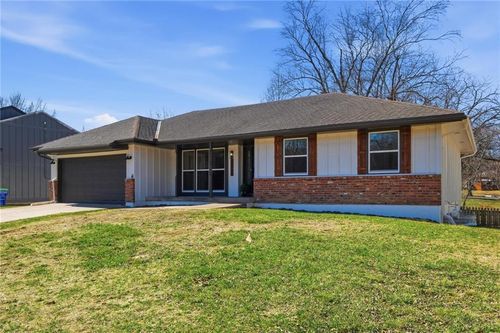 14523 Brentwood Dr, Lenexa, KS, 66215-5003 | Card Image