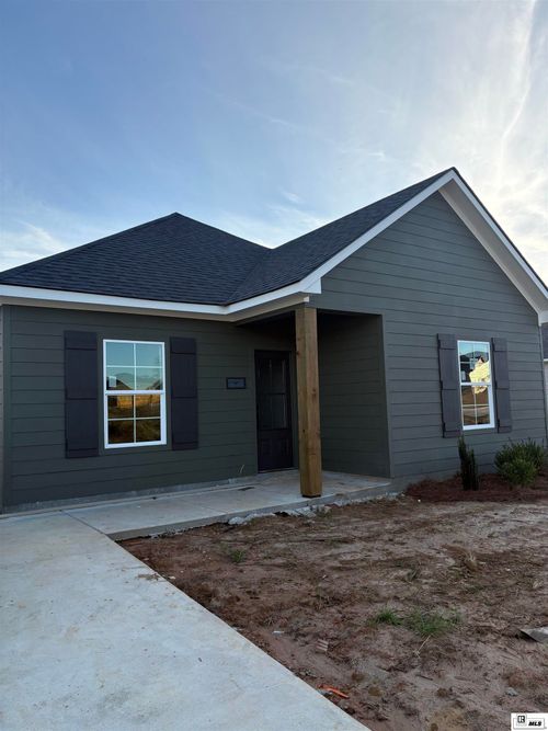 145 Clearwater Cir, Ruston, LA, 71270-9417 | Card Image