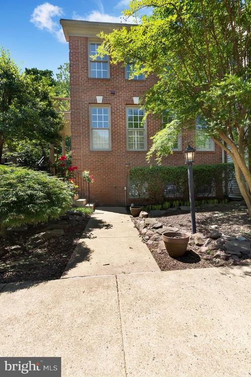 6723 Royal Thomas Way, ALEXANDRIA, VA, 22315-5900 | Card Image