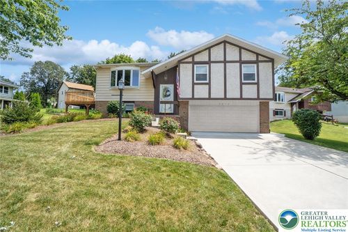 1414 Garden Ave, Allentown, PA, 18103-8322 | Card Image