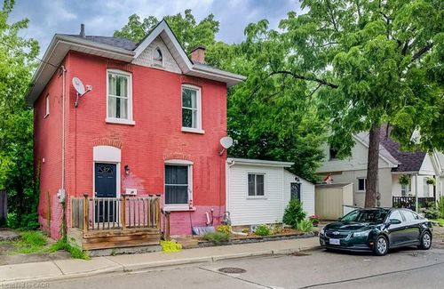 38 Rose Ave, Brantford, ON, N3S2M2 | Card Image