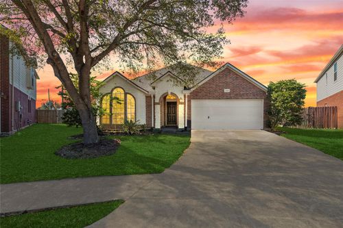 2355 Emory Knoll Dr, Fresno, TX, 77545-7101 | Card Image