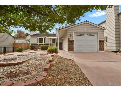 5017 S Quintero Cir, Aurora, CO, 80015-1806 | Card Image