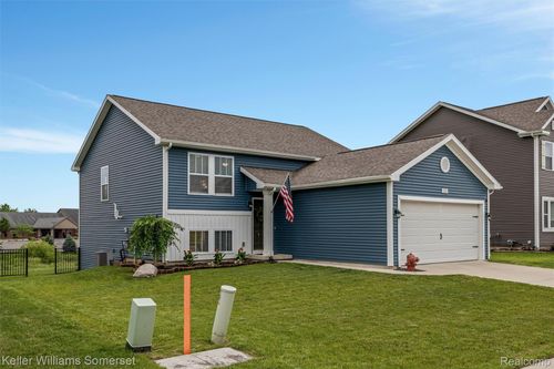 3213 Hill Hollow Ln, Howell, MI, 48855-6331 | Card Image