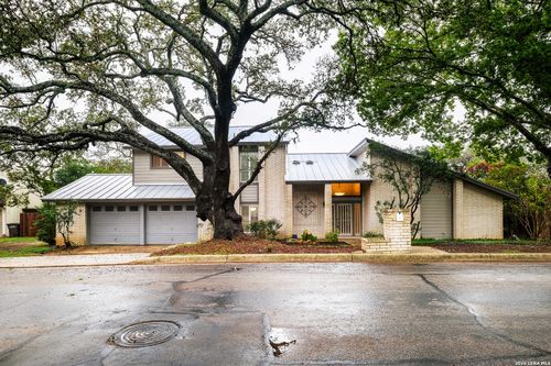 318 Country Wood Dr, San Antonio, TX, 78216-1609 | Card Image