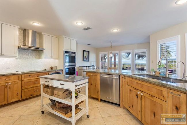 22 Laguna Madre Dr, House other with 4 bedrooms, 4 bathrooms and 3 parking in Laguna Vista TX | Image 12