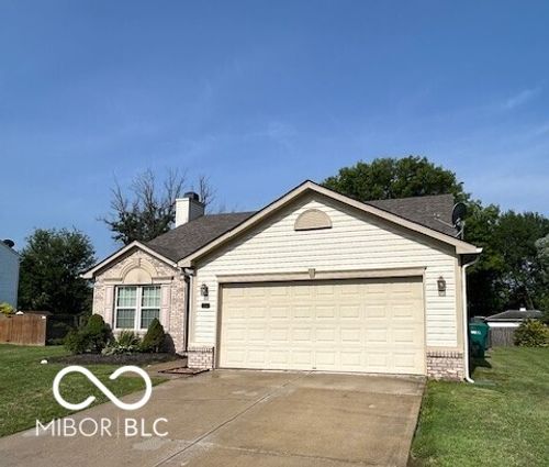 1554 Stanford Dr, Avon, IN, 46123-6930 | Card Image