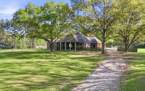 7735 Castello Rd, Ethel, LA, 70730-4239 | Card Image